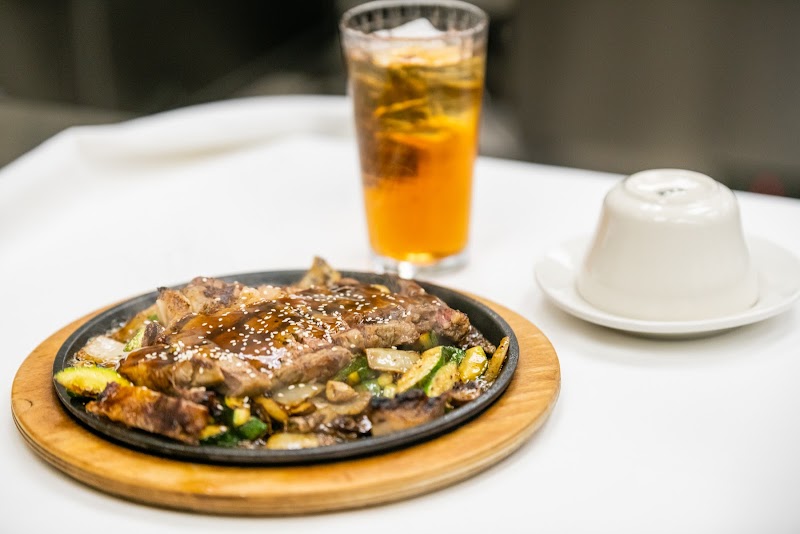 The Laughing Owl Restaurant photo 2
