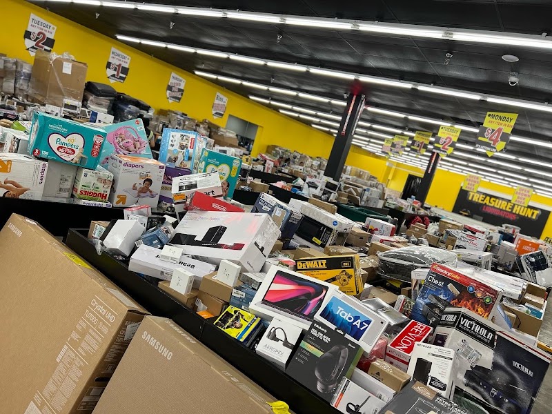 Treasure Hunt Liquidators Bin Mega Store photo 3